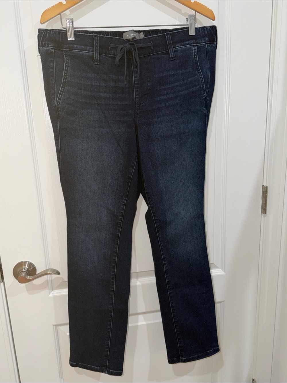 torrid weekend boyfriend straight super soft Dark Navy Straight Leg Jeans 0R